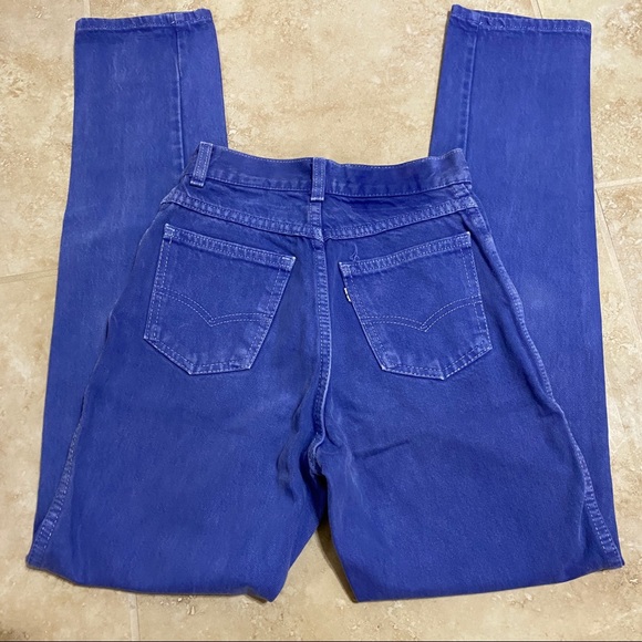 Levi’s High Waisted Denim Jeans Womens - Picture 2 of 4